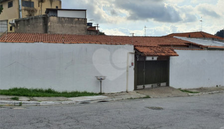 Casa Térrea à venda com 4 quartos, sendo 2 suítes,  em Tremembé, São Paulo, SP