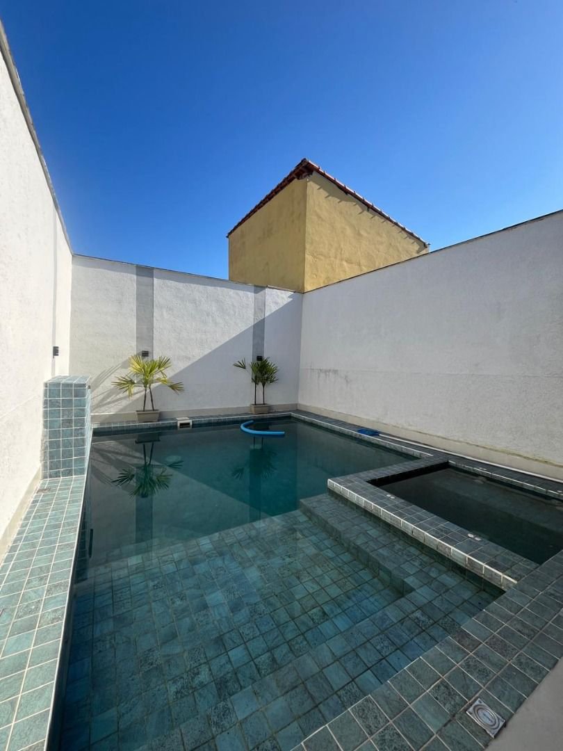 Casa com 2 dormitórios à venda, 81 m² por R$ 540.000,00 - Mirim - Praia Grande/SP