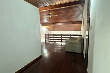 Casa em condomínio à venda com 2 quartos, sendo 1 suíte, em Ogiva, Cabo Frio, RJ