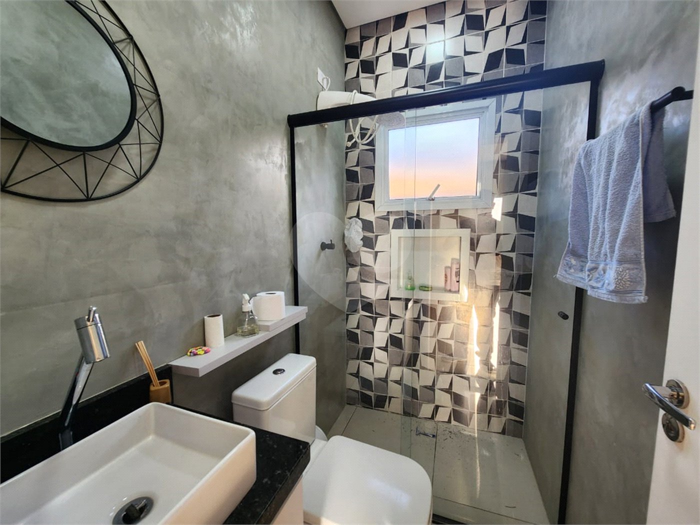 Casa de Vila à venda com 3 suítes em Inhayba, Sorocaba, SP