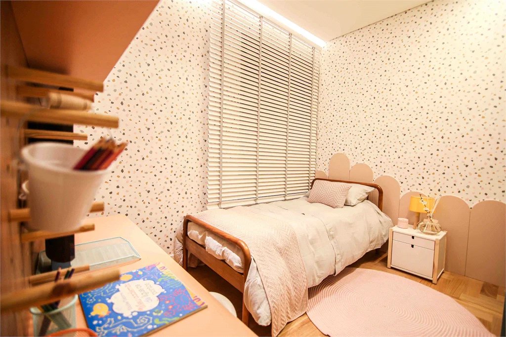 Apartamento à venda com 4 suítes em Real Parque, São Paulo, SP
