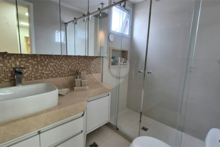 Apartamento à venda com 3 quartos, sendo 1 suíte, em Jardim Adhemar de Barros, São Paulo, SP