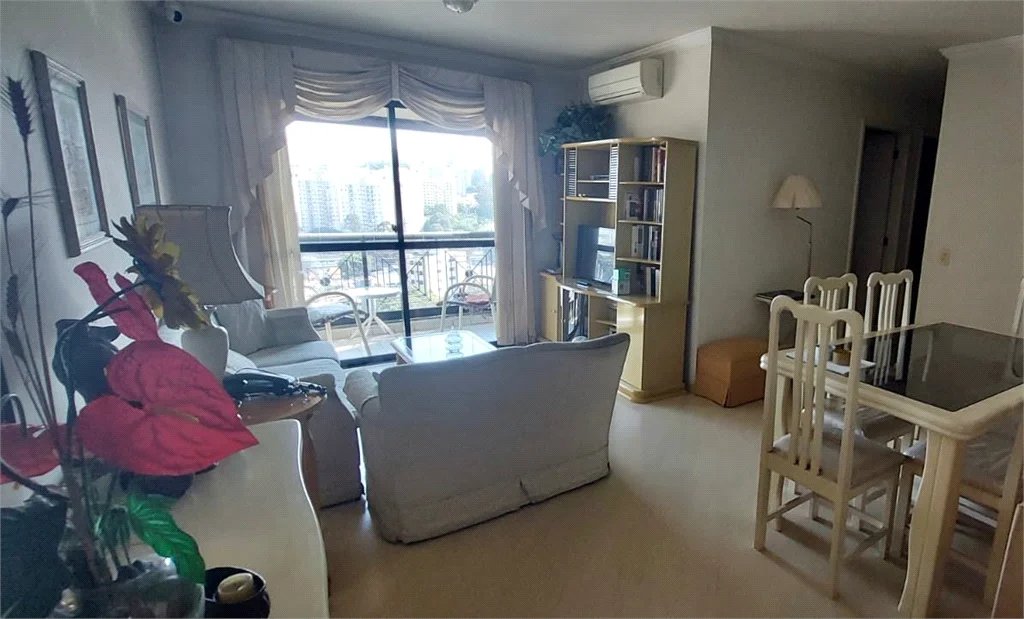 Apartamento à venda com 3 quartos, sendo 1 suíte, em Jardim Peri Peri, São Paulo, SP