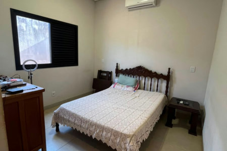 Casa à venda ou para alugar com 4 quartos, sendo 2 suítes,  em Santa Terezinha, Três Lagoas, MS