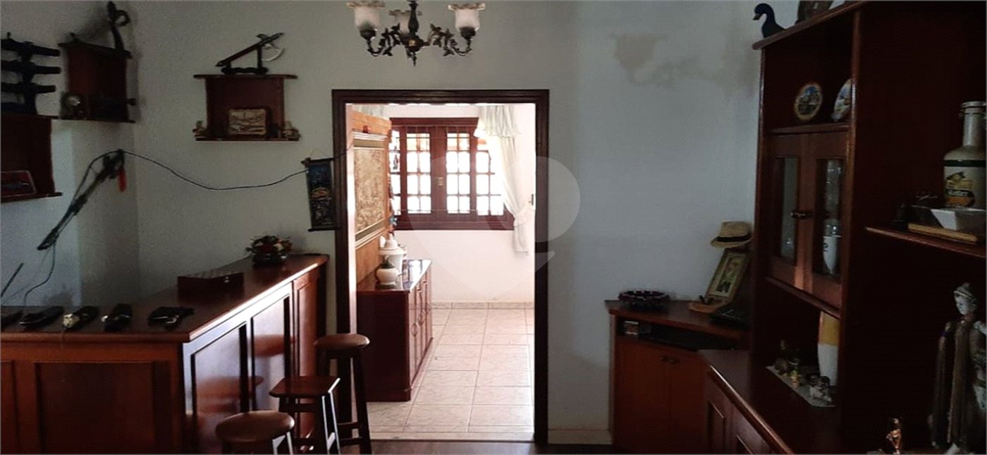 Chácara à venda com 6 quartos, sendo 3 suítes, em Paiol Velho, Vinhedo, SP