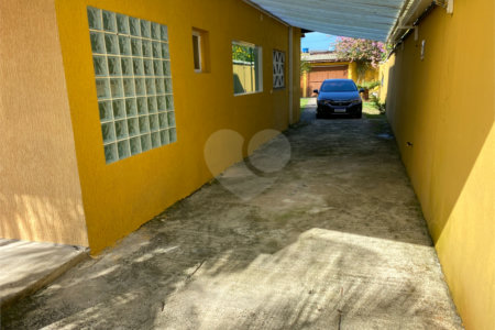 Casa à venda com 5 quartos, sendo 1 suíte,  em Boraceia, Bertioga, SP