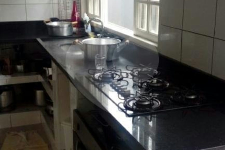 Casa Térrea à venda com 3 quartos, sendo 1 suíte, em Santa Terezinha, São Paulo, SP