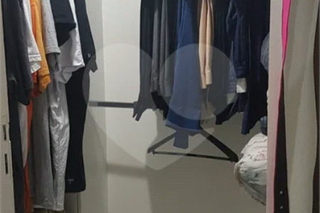 Sobrado à venda com 3 quartos, sendo 1 suíte, em Vila Vitório Mazzei, São Paulo, SP