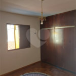 Casa à venda com 3 quartos em Anhangabaú, Jundiaí, SP