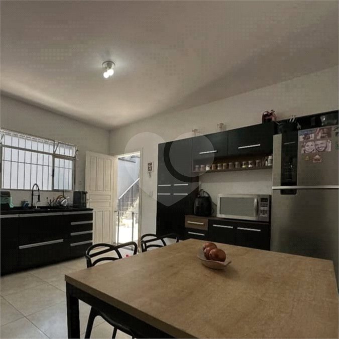Sobrado à venda com 4 quartos, sendo 1 suíte, em Vila Pirituba, São Paulo, SP