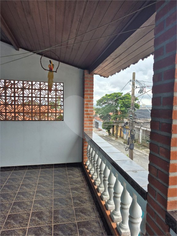 Sobrado à venda com 3 quartos, sendo 1 suíte, em Jardim Modelo, Suzano, SP