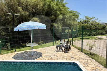 Casa à venda com 2 suítes no condomínio Villággio Álvaro Scalet, Salto - SP