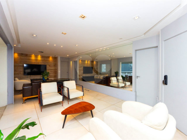 Apartamento à venda com 2 quartos, sendo 1 suíte,  em Chácara Santo Antônio (zona Sul), São Paulo, SP