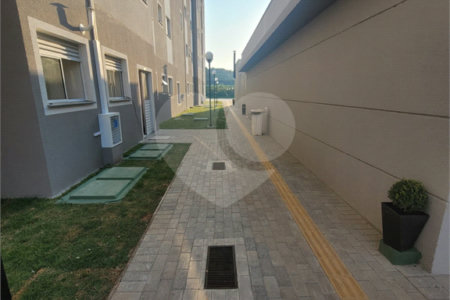Casa à venda com 2 quartos no condomínio Residencial Caxangá 2, Suzano - SP