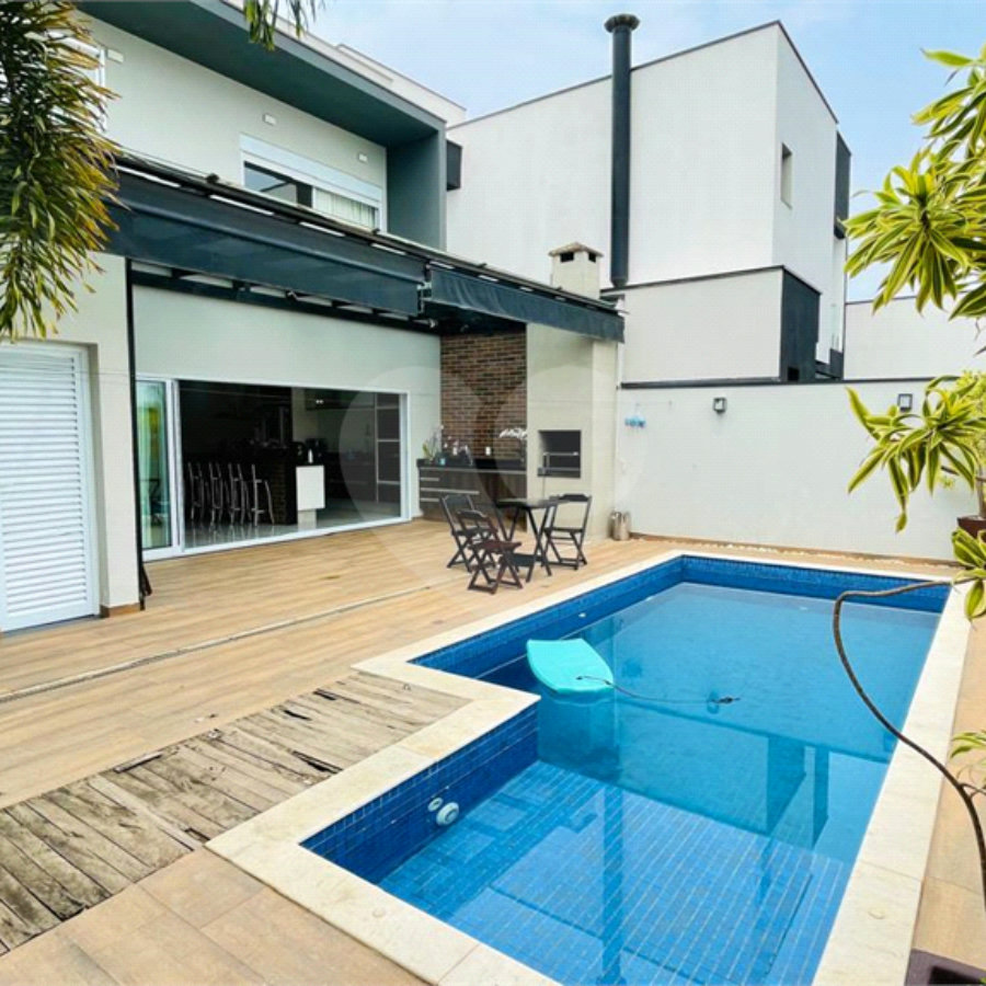 Casa à venda com 3 quartos, sendo 1 suíte, no condomínio Sun Lake, Sorocaba - SP
