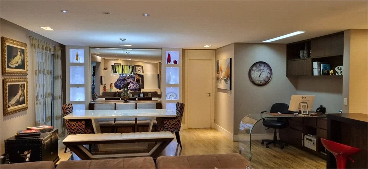 Apartamento à venda com 3 suítes em Jardim Londrina, São Paulo, SP