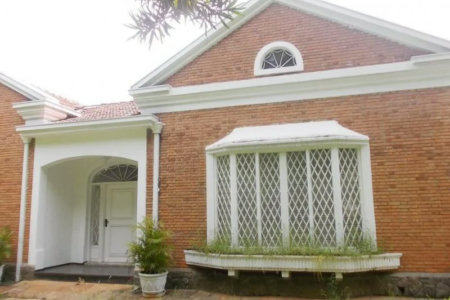Casa à venda com 3 quartos, sendo 1 suíte,  no condomínio Praça Pero Vaz de Caminha,260, São Paulo - SP