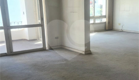 Apartamento à venda com 3 quartos, sendo 1 suíte,  em Jardim Paulista, São Paulo, SP