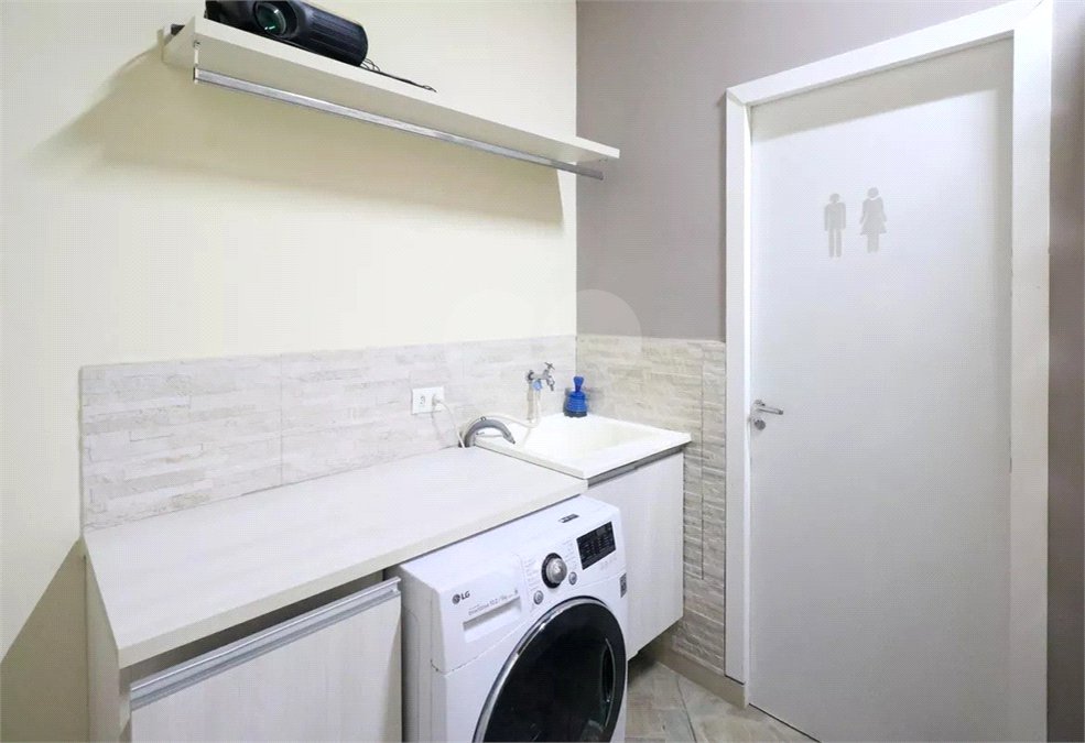 Cobertura à venda com 3 quartos, sendo 1 suíte,  em Santa Maria, Santo André, SP