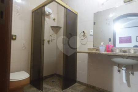 Casa à venda com 4 suítes em Jardim Franca, São Paulo, SP