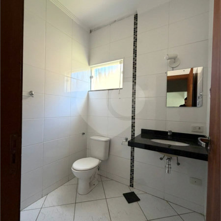 Casa à venda com 3 quartos, sendo 1 suíte, no condomínio Bela Vita, Atibaia - SP