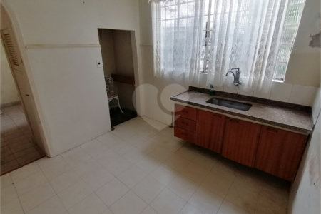 Casa Térrea à venda com 4 quartos, sendo 1 suíte, em Vila Mariana, São Paulo, SP