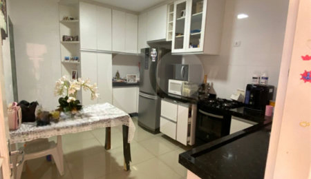 Casa à venda com 3 quartos, sendo 1 suíte,  em Ipê, Três Lagoas, MS