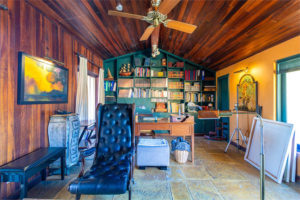 Casa à venda com 3 quartos, sendo 2 suítes, em Interlagos, São Paulo, SP