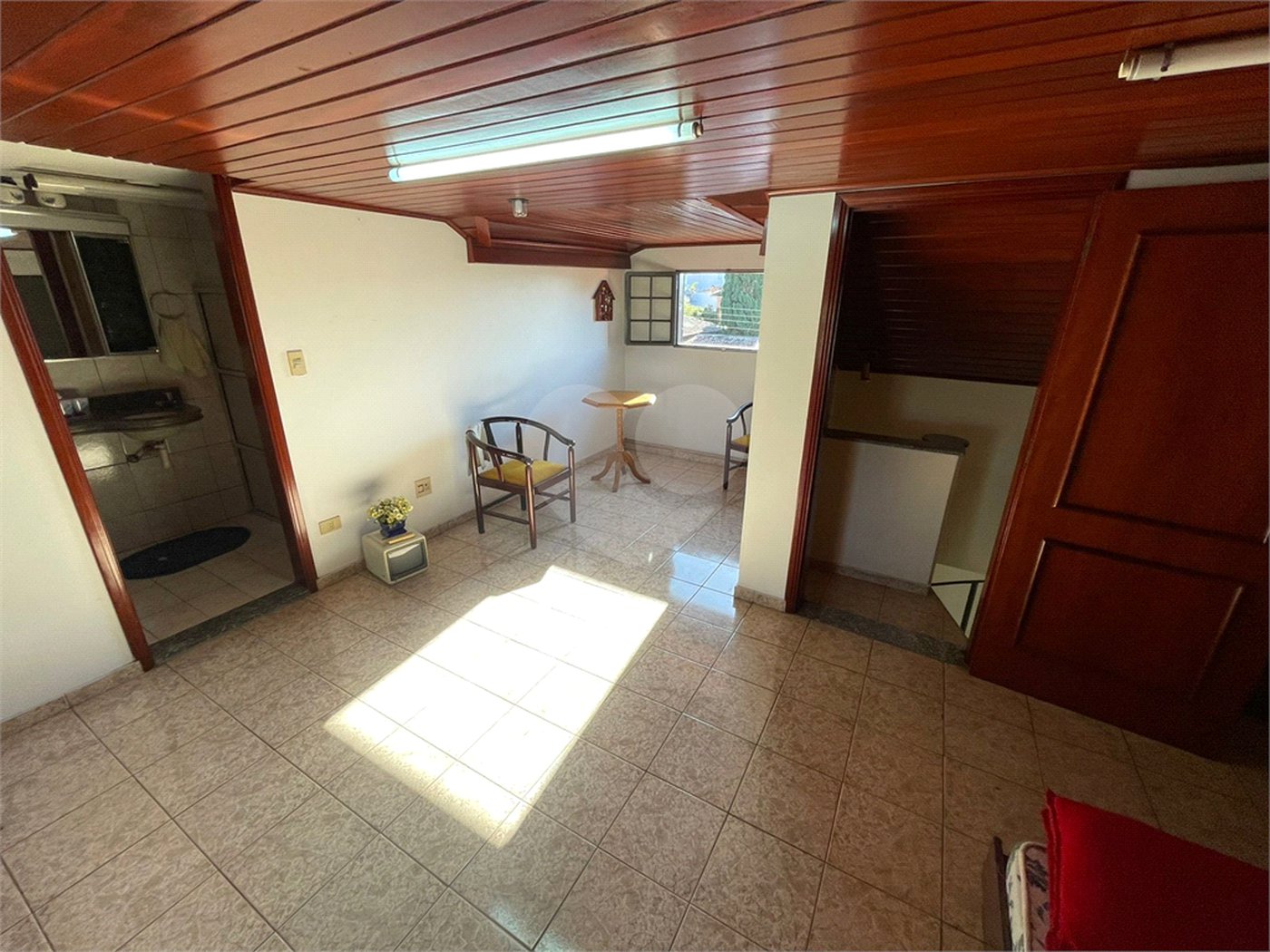 Excelente casa no Parque Santa Marta.