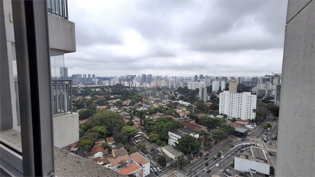 Apartamento para alugar com 2 quartos, sendo 1 suíte, em Alto da Boa Vista, São Paulo, SP