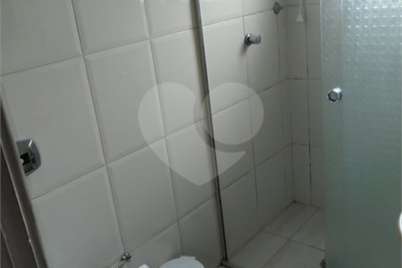 Sobrado à venda com 3 suítes em Vila Marari, São Paulo, SP