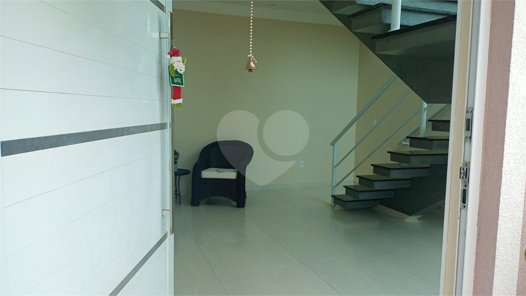 Casa à venda com 5 suítes no condomínio Village da Serra, Araçoiaba da Serra - SP