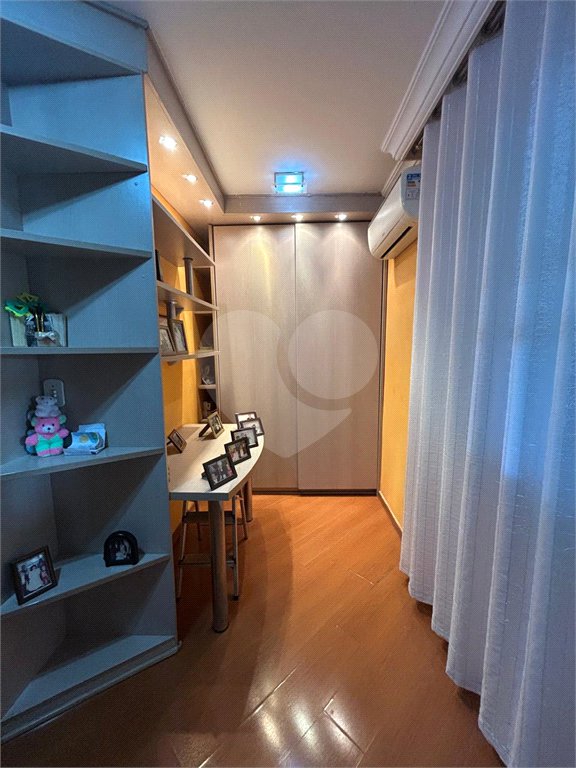Sobrado à venda com 3 quartos, sendo 1 suíte, em Vila Nova Cachoeirinha, São Paulo, SP