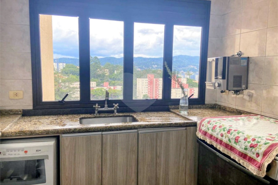 Apartamento à venda com 3 quartos, sendo 1 suíte, em Jardim Leonor Mendes de Barros, São Paulo, SP