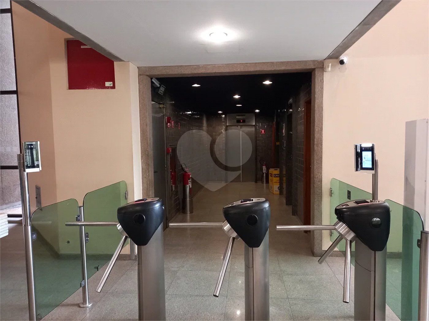 SALA COMERCIAL - BERRINI EXCELENTE PARA CONSULTÓRIOS E ESCRITÓRIO