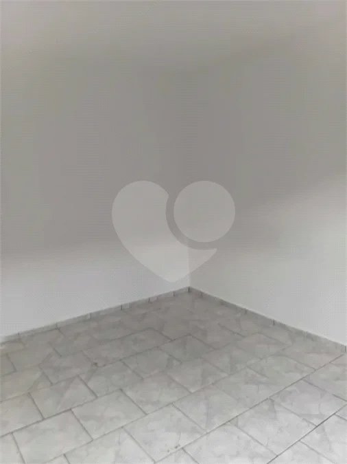 Casa com 2 dormitórios para alugar, 90 m²- Jardim Villaça - São Roque/SP