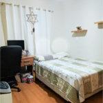 Casa à venda com 3 quartos, sendo 1 suíte, no condomínio Mariana, São Paulo - SP
