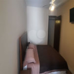 Sobrado à venda com 4 quartos, sendo 1 suíte, em Vila Marari, São Paulo, SP
