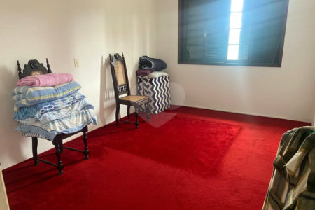 Sobrado à venda com 3 quartos, sendo 1 suíte, em Parada Inglesa, São Paulo, SP