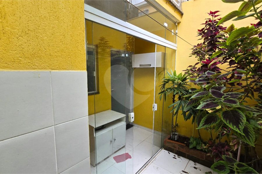 Sobrado à venda com 3 quartos, sendo 1 suíte, em Vila Clarice, São Paulo, SP