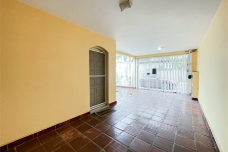 Casa Térrea à venda com 6 quartos, sendo 3 suítes, em Instituto de Previdência, São Paulo, SP