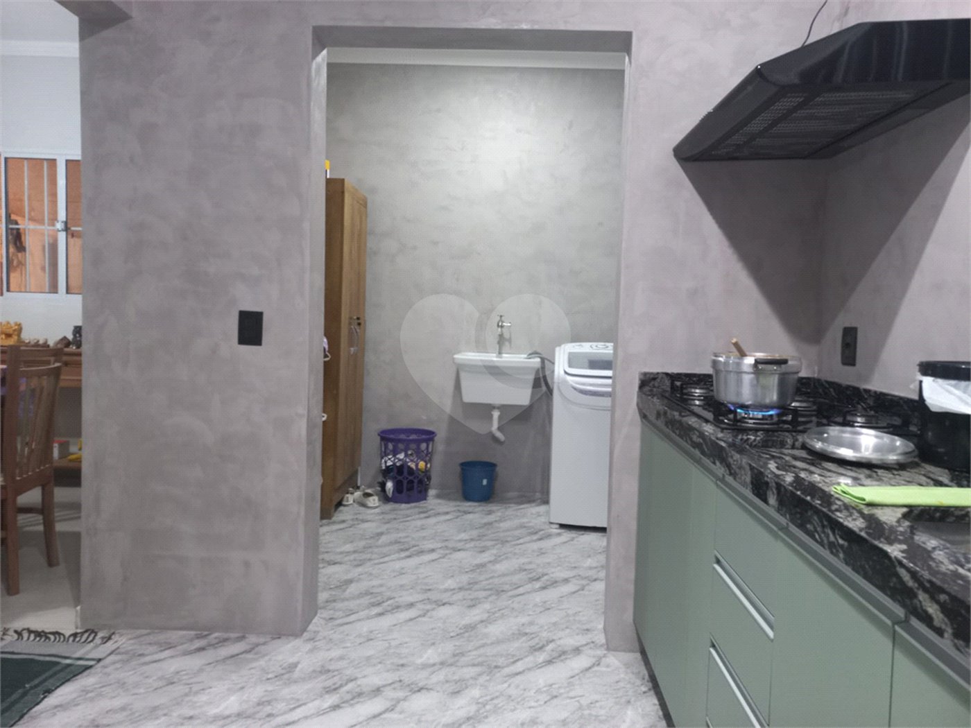 Sobrado à venda com 3 quartos, sendo 1 suíte,  em Villa Di Cesar, Mogi das Cruzes, SP