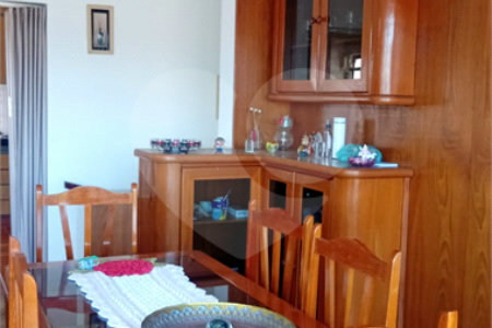 Casa à venda ou para alugar com 7 quartos, sendo 1 suíte,  em Vila Mogilar, Mogi das Cruzes, SP