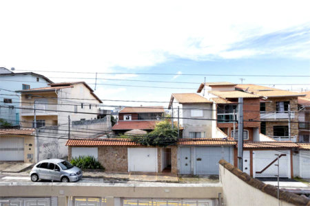 Casa à venda com 3 quartos, sendo 1 suíte, em Jardim Santa Clara, Guarulhos, SP