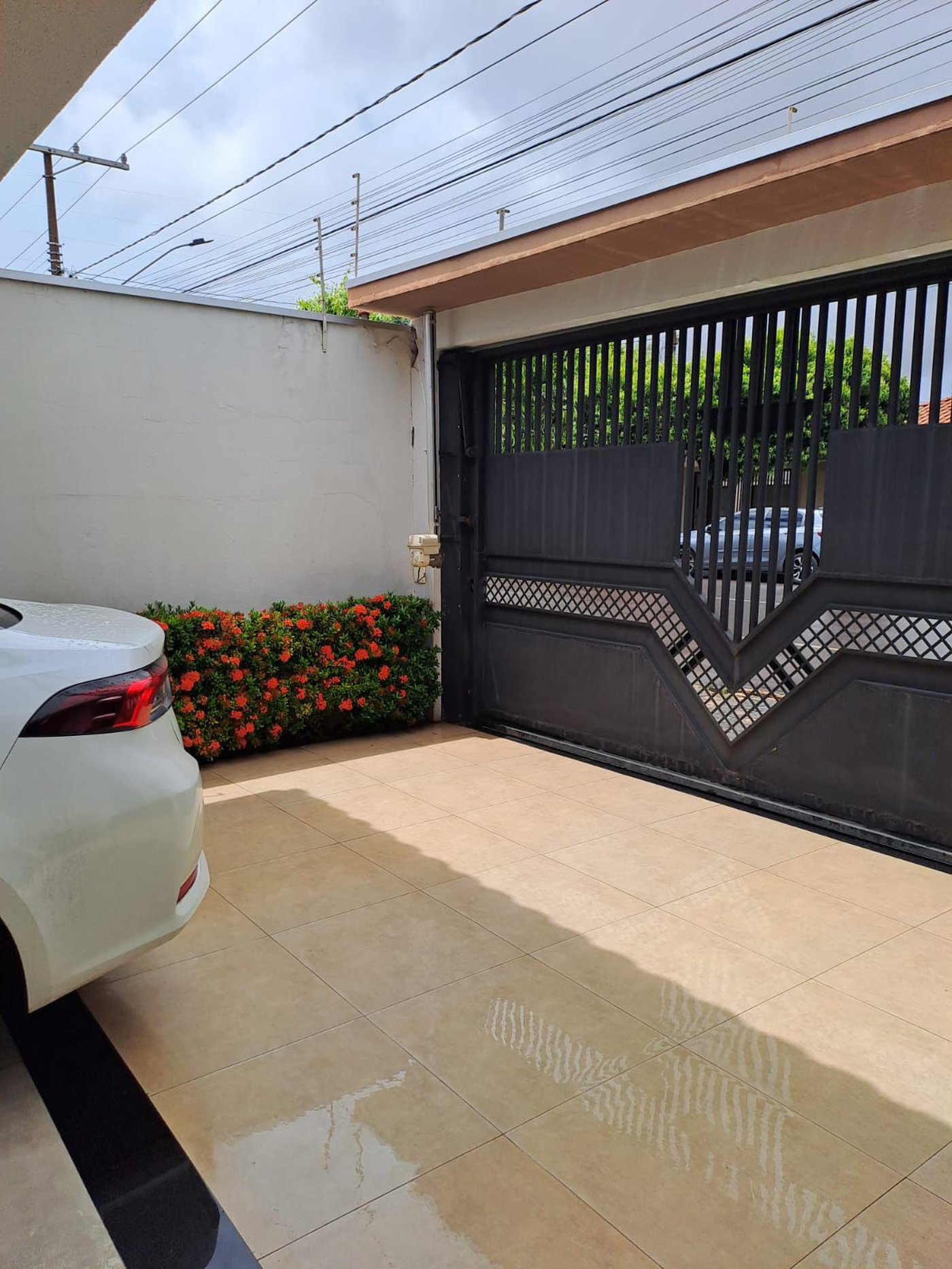 Casa à venda com 3 quartos, sendo 1 suíte,  no Centro, Três Lagoas, MS