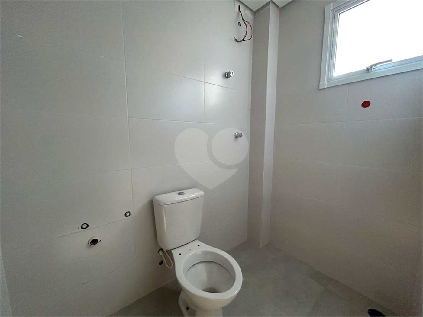 Apartamento à venda com 2 quartos, sendo 1 suíte,  em Vila Guarani, Santo André, SP