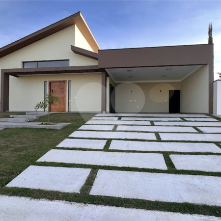 Casa à venda com 3 suítes no condomínio Village Ipanema 1, Araçoiaba da Serra - SP