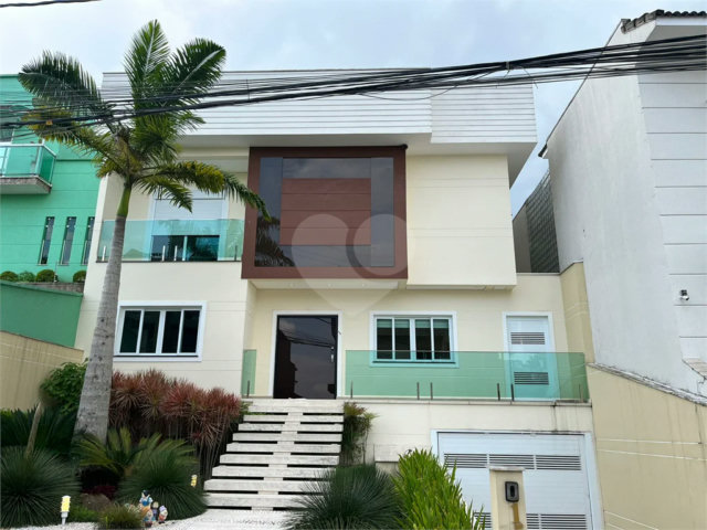 Casa à venda com 5 suítes no condomínio Mirante do Horto, São Paulo - SP