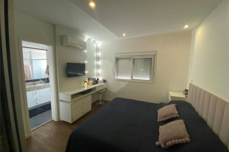 Apartamento à venda com 3 suítes em Santana, São Paulo, SP