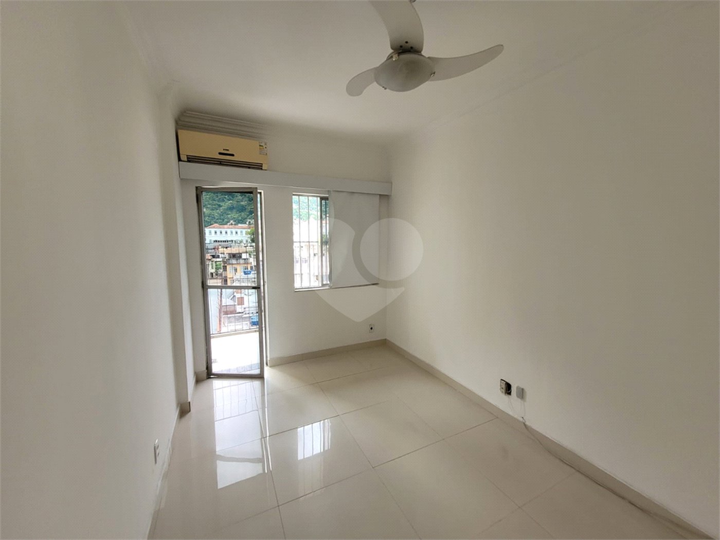 Apartamento à venda com 2 quartos, sendo 1 suíte, em Vila Isabel, Rio de Janeiro, RJ